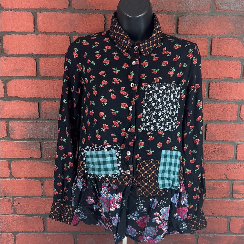 April‎ Cornell Women's Extra Small Floral Patchwork Button-Up Blouse